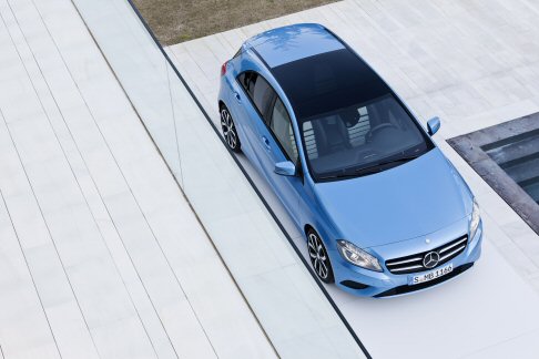 Mercedes - Parte il concorso lanciato dal brand tedesco Mercedes, che invita tutti i creativi a interpretare in chiave inedita gli spazi della nuova Classe A.